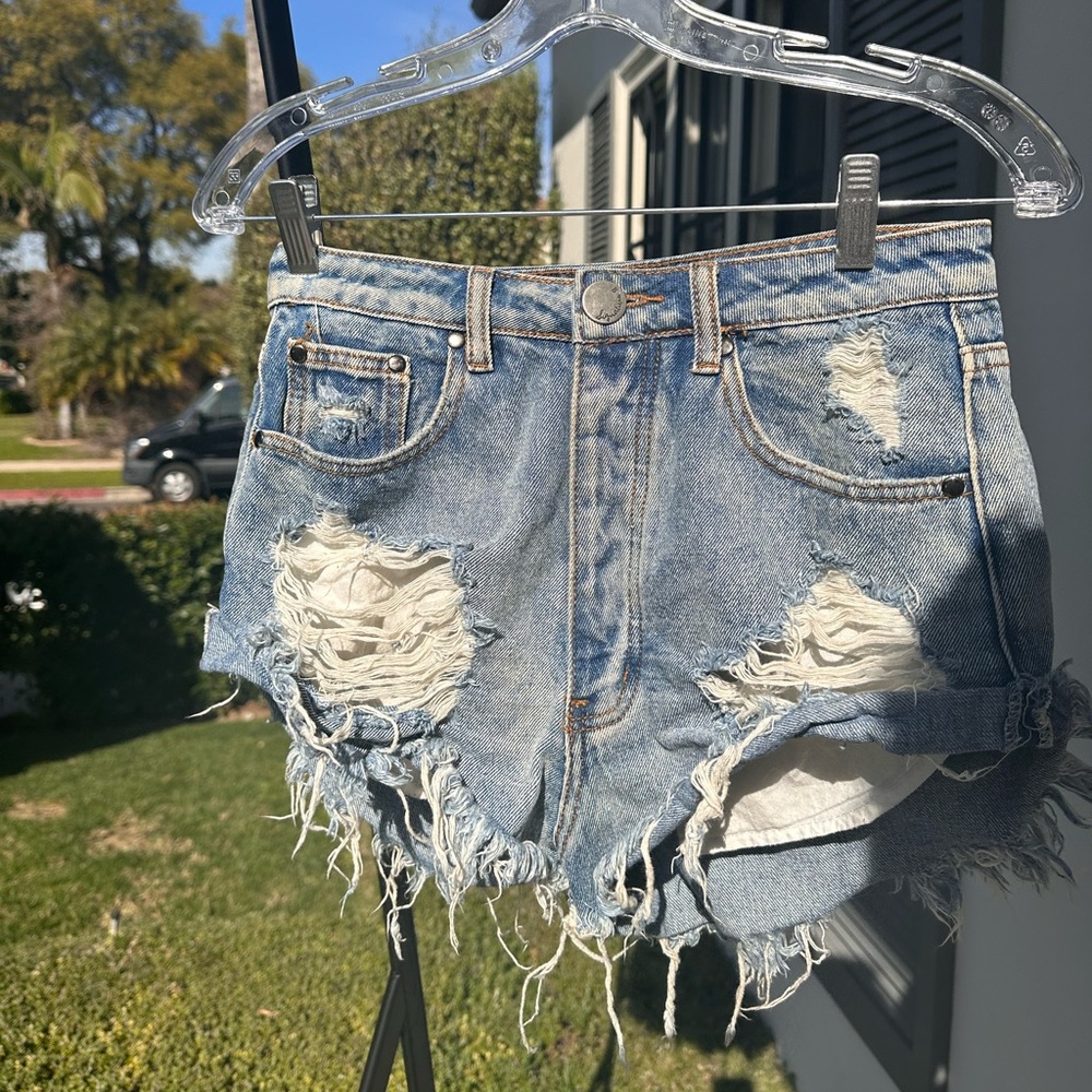 Vintage high waist denim shorts by signature 8